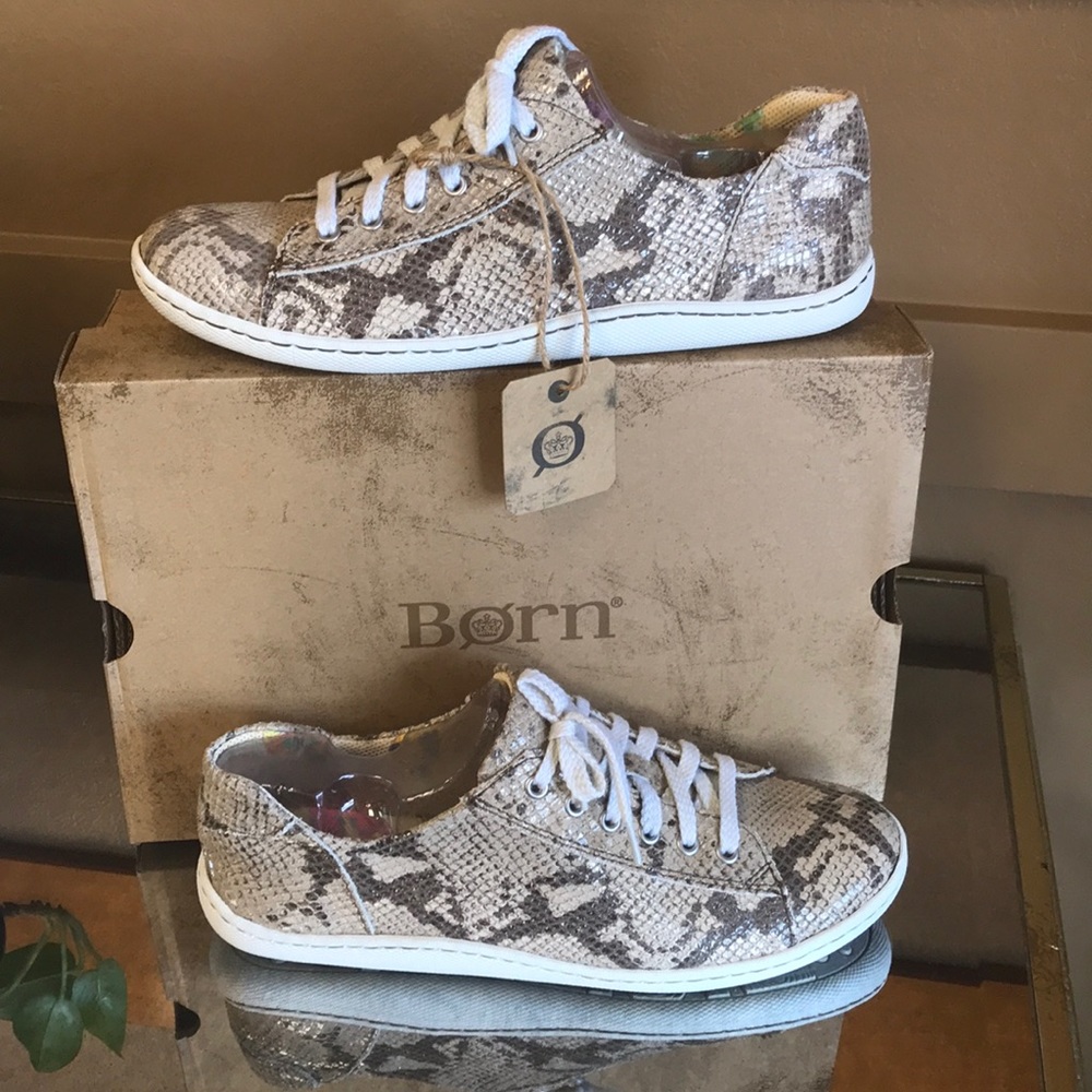 BORN ILISHA TAN SNAKE SUEDE TENNIS SPORT SHOES